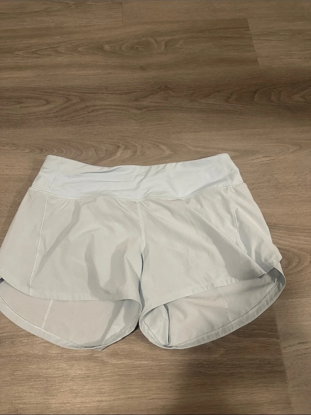 lululemon athletica light blue women's athletic shorts - Picture 3 of 3